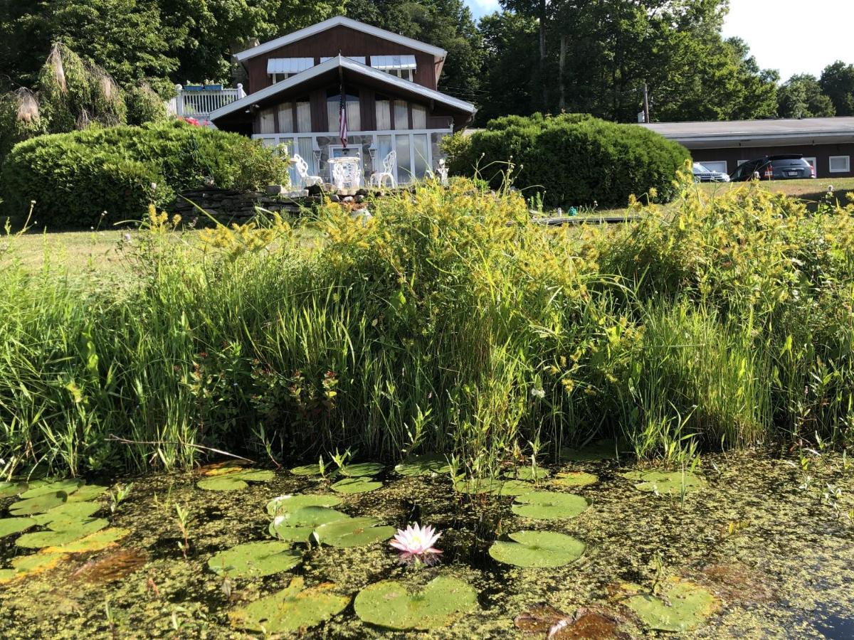 Lake Moc A Tek *