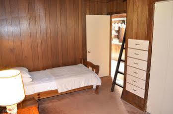 Motel Lake Moc A Tek Lakeville