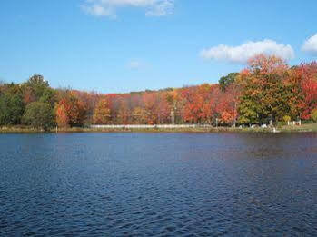 Lake Moc A Tek Motel Lakeville