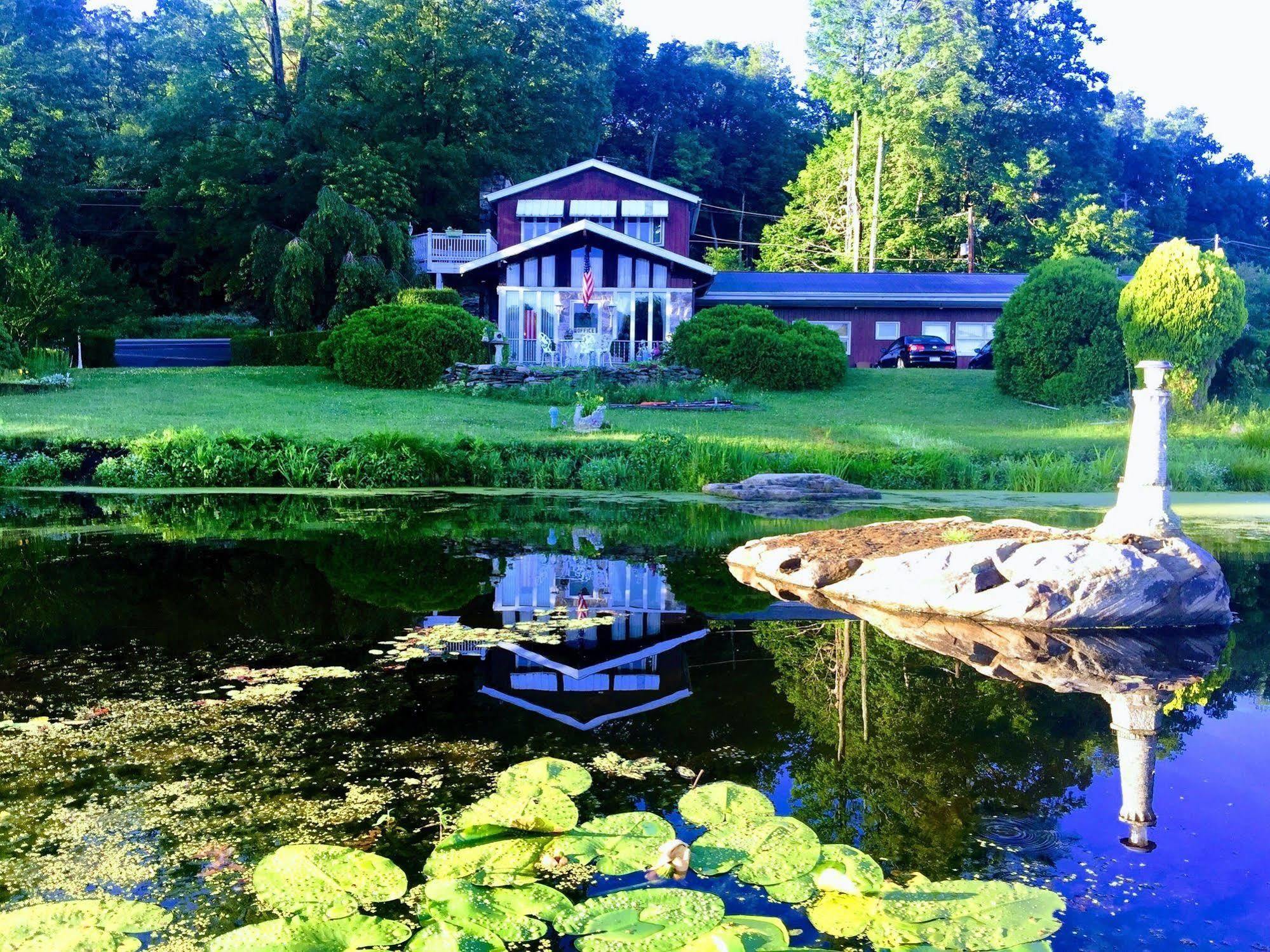 Motel Lake Moc A Tek